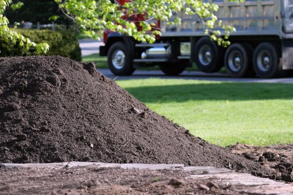 Yard Dirt Delivery in Midlothian