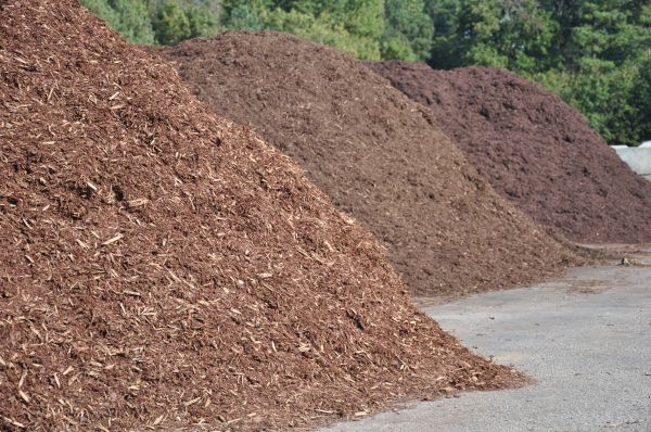 Brown Mulch Delivery in Midlothian